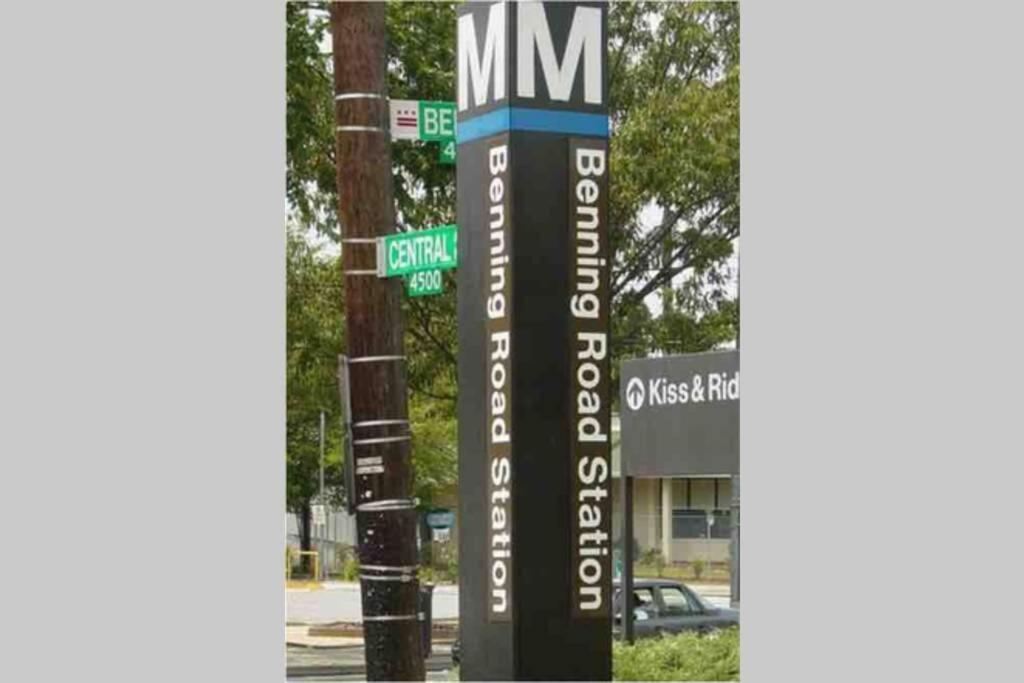 Urban Retreat Basement Studio Only Two Blocks From Metro! Off Street Parking! Washington Exterior foto